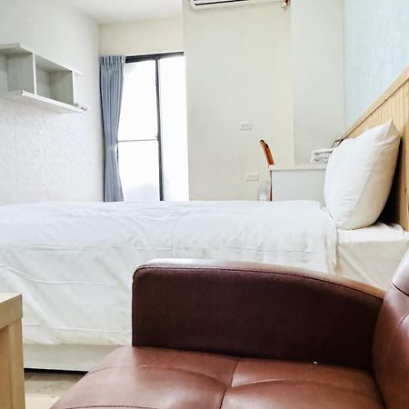 Didi House無人化自助入住#附車位有限須預約 Apartment Tainan Exterior photo